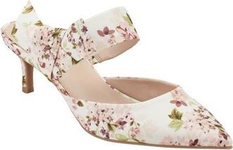 Bandolino Millie Kitten Heel Pump in Light Pink at Nordstrom, Size 5.5
