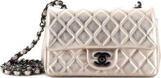 Chanel Classic Single Flap Bag Quilted Metallic Lambskin Mini crossbody bag - Goud