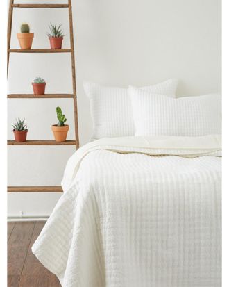 Amity Home Katelynn Quilt