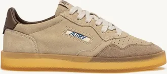 Autry MEDALIST LOW SNEAKERS IN BISCOTTI AND KANGAROO SUEDE
