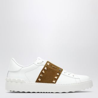 Valentino Garavani Sneaker Rockstud Untitled in pelle bianca/havana beige