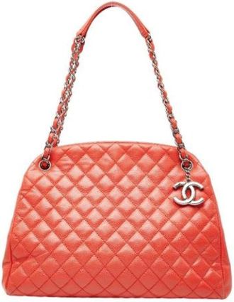 Chanel Pre-owned Shoulder Bags, female, Orange, Size: ONE SIZE Pre-owned Leather Shoulder Bag