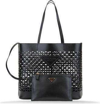 Prada Leren schoudertas met geperforeerde driehoeken - Dames - Shoppers - Zwart - ONE Size - Tassen