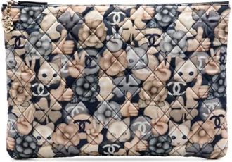 Chanel Pre-owned Clutches, female, Multicolor, Size: ONE SIZE Pre-owned Quilted Nylon Clutch