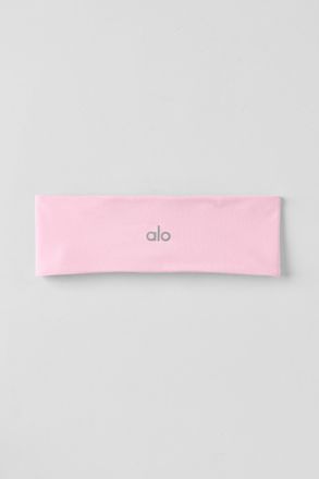 Alo | Performance Conquer Headband in Pink Marshmallow