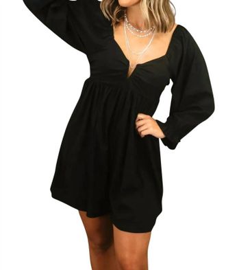 Entro Melanie V-Wire Sweetheart Neckline Romper In Black