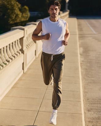 Vuori Clothing Sunday Performance Sweatpant | Peppercorn Heather | XS, Size Extra Small