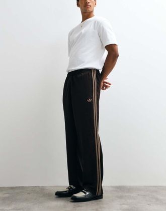 adidas Originals Adicolor - Pantaloni sportivi ampi color caff&egrave; aurora-Marrone