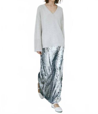 Autumn Cashmere Relaxed V Sweater With Side Slits In Mojave