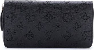Louis Vuitton Black Mahina Leather Zippy Wallet (Authentic Pre-Loved)