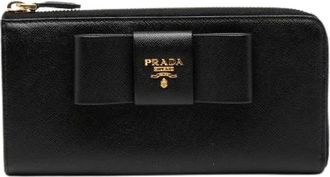 Prada Pre-owned Wallets, female, Black, Size: ONE SIZE Pre-owned Saffiano Long Wallet