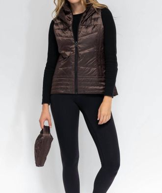 Anorak Stitched Fashion Vest In Chocolate