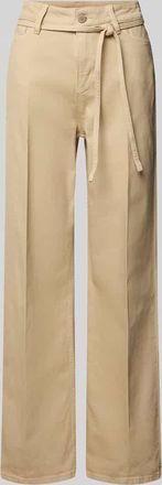 Christian Berg Wide Fit Jeans mit B&uuml;gelfalten in Sand, Gr&ouml;&szlig;e 34/28