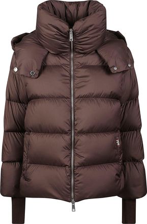 Add Short Down Polyester Cape