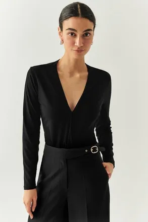 Exquise Meilani Long Sleeve Blouse in Black at Nordstrom, Size Medium