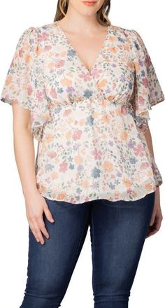 Kiyonna Seaside Serenade Top in Pale Blossoms at Nordstrom, Size 5X