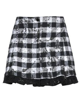 Ga&euml;lle Paris HOSEN & R&Ouml;CKE - Shorts & Bermudashorts auf YOOX.COM
