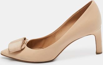 Ferragamo Beige Leather Bow Pumps