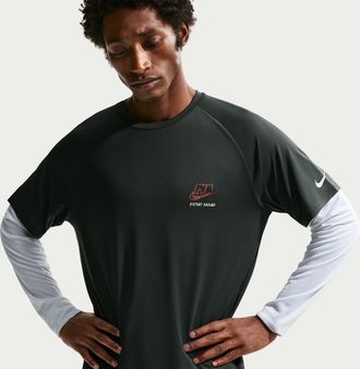 Nike Mens Stride Dri-FIT ADV Short-Sleeve Running Top in Green | IO0543-317