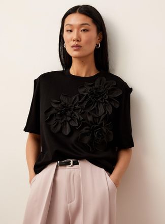 Icone Womens Embossed flowers casual T-shirt