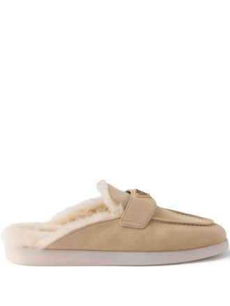 Prada Su&egrave;de lammy muiltjes - Beige