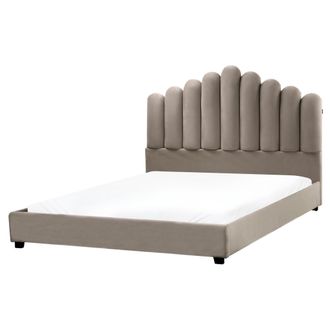 Beliani Cama Con Somier De Terciopelo Cabecero De Concha Marina Gris Pardo 160 X 200 Cm Vincennes