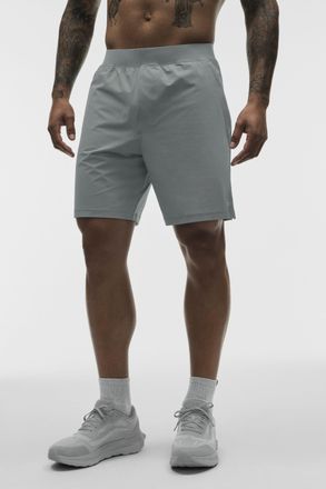 Alo | 7 Repetition Short in Monument, Size: Medium