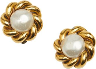 Chanel Clip Earrings (Pre-Owned)