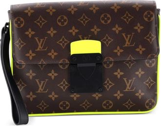 Louis Vuitton S Lock A4 Wristlet Pouch Macassar Monogram Canvas clutch bag - Bruin