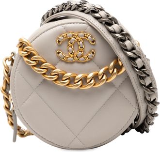 Chanel Tweedehands Lamsleer 19 Ronde Clutch Met Ketting