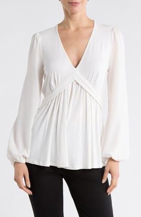 Patrizia Luca V-Neck Flare Top in Off White at Nordstrom Rack, Size Medium