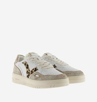 Victoria Sneakers