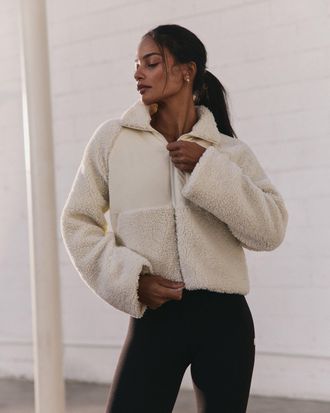 Vuori Clothing Lou Hybrid Jacket | Bone | Medium