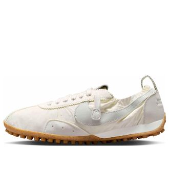 Nike (WMNS) Nike x Jacquemus Moon Shoe SP Soft Pearl HV8547-002