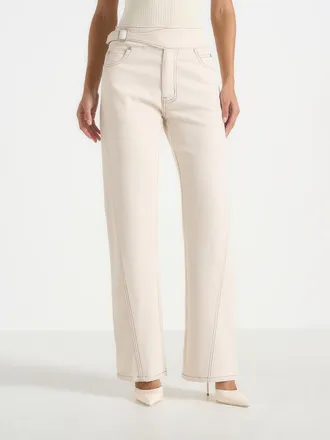 Mani&egrave;re De Voir Loane Twist Leg Jeans With Waist Adjuster in Cream at Nordstrom, Size 12