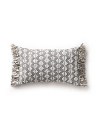 benuta Almohada de interior y exterior gris 30x50
