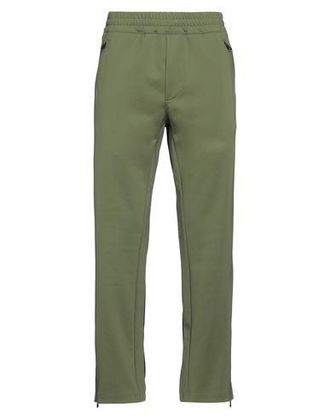 Moncler BOTTOMWEAR - Pantaloni su YOOX.COM