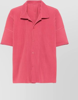 Homme Pliss&eacute; Issey Miyake pleated camp collar shirt with ribbed texture