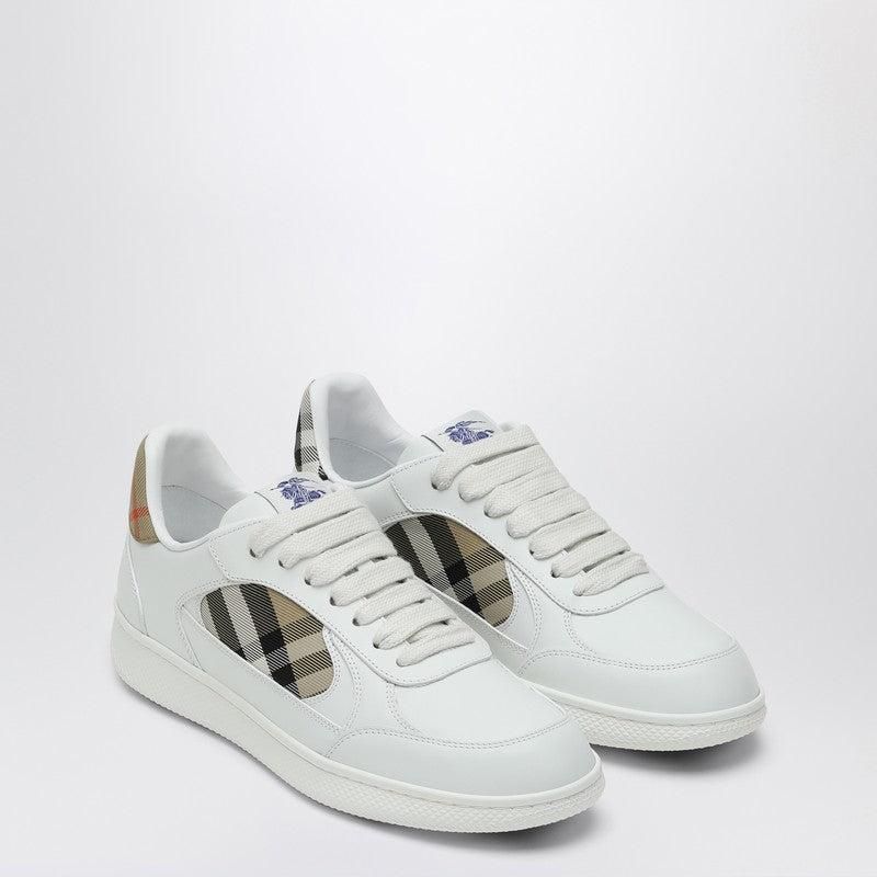 Burberry Shoes / Footwear − Sale: up to −85% | Stylight Burberry Shoes / Footwear − Sale: up to −85% | Stylight
