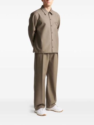 Mani&egrave;re De Voir Dorian pleat-detail trousers - Green