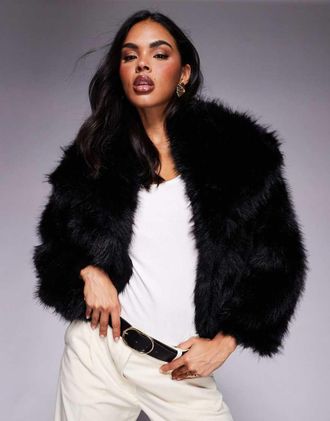 Princess Polly Wayland - Cappotto in pelliccia sintetica nero con maniche ampie e colletto oversize