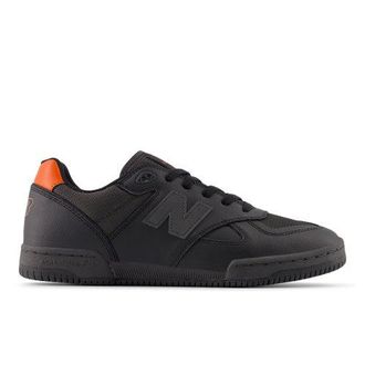 New Balance Unisex NB Numeric Tom Knox 600 en Negro/Naranja, Gamuza/Malla, Talla 40.5