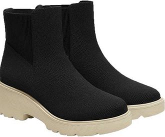 Vivaia Everly Round-Toe Chunky Platform Travel Boots in Black-Beige at Nordstrom, Size 9.5