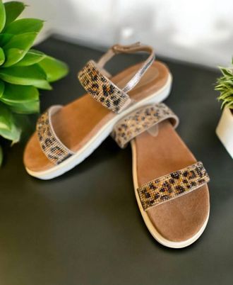 Very Volatile Hotness In Tan