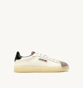 Autry DALLAS LOW SNEAKERS IN MARSHMALLOW, BLACK AND COBBLESTONE LEATHER AND SUEDE