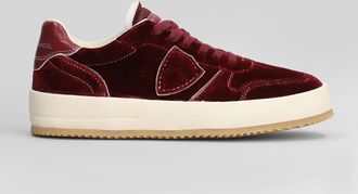 Philippe Model Nice Low Sneakers In Bordeaux Velvet