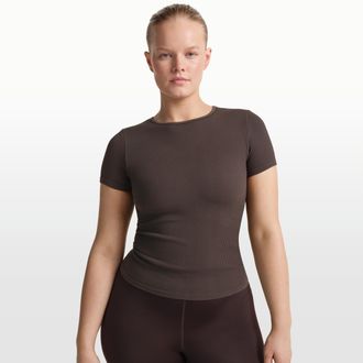 Nike Womens SKIMS Ribbed Seamless Short-Sleeve Top in Brown | SSSSL9718W-PHR