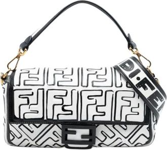 Fendi Pre-owned Shoulder Bags, female, White, Size: ONE SIZE Pre-owned Leather Shoulder Bag