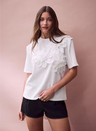 Icone Womens Embossed flowers casual T-shirt