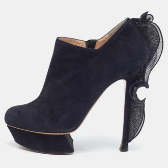 Nicholas Kirkwood Black Suede Ruffle Trimmed Platform Pumps